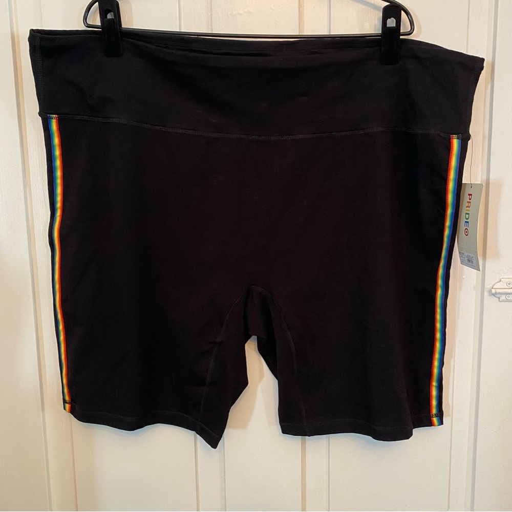 ✨pride x target black rainbow stripe biker shorts✨
